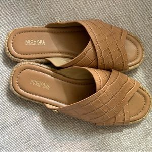 Micheal Kors Nude croc sandals